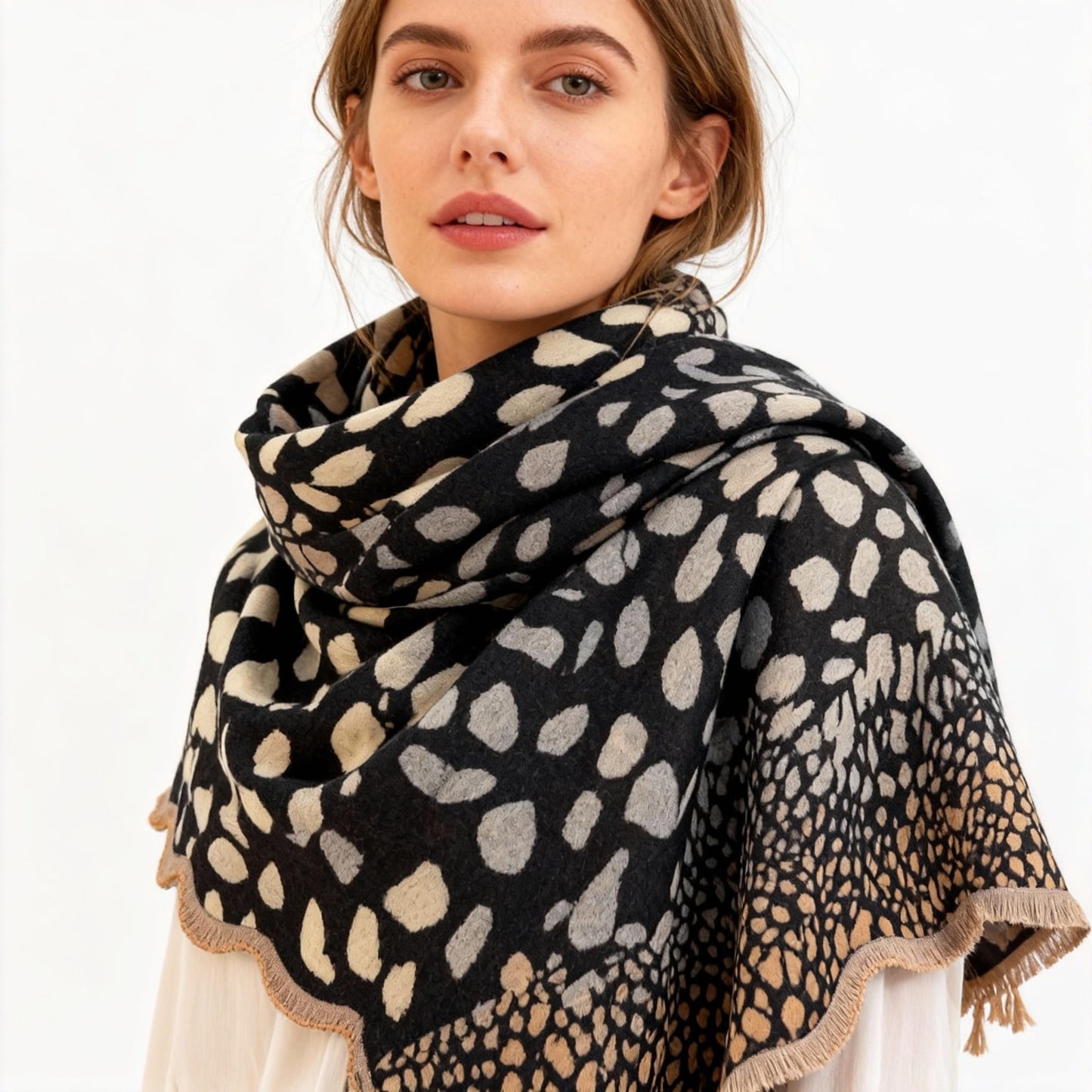 Women's Autumn Winter Warm Imitation Cold Shawl Versatile Thick Scarf for Women Stylish Leopard Print Design