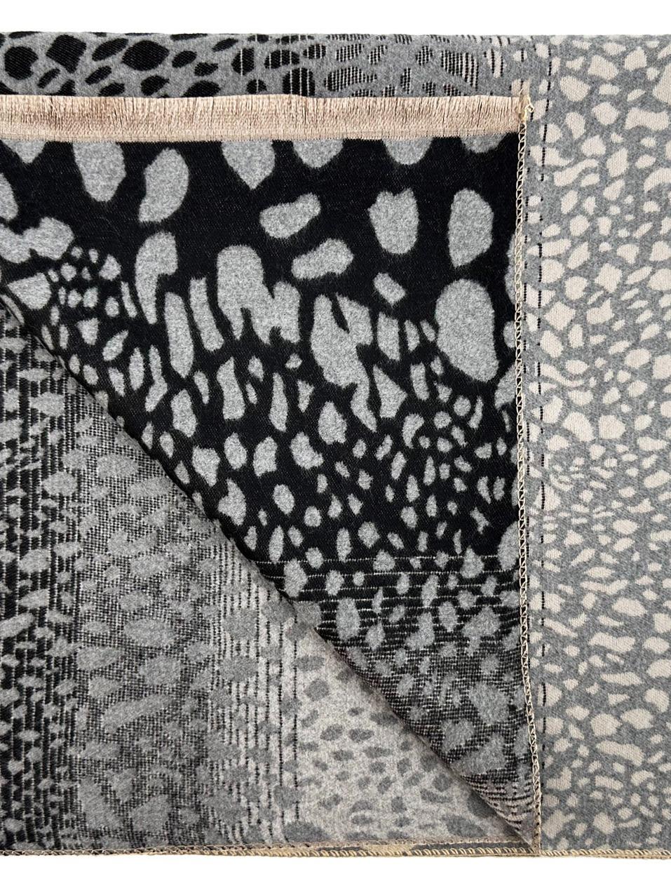 Women's Autumn Winter Warm Imitation Cold Shawl Versatile Thick Scarf for Women Stylish Leopard Print Design