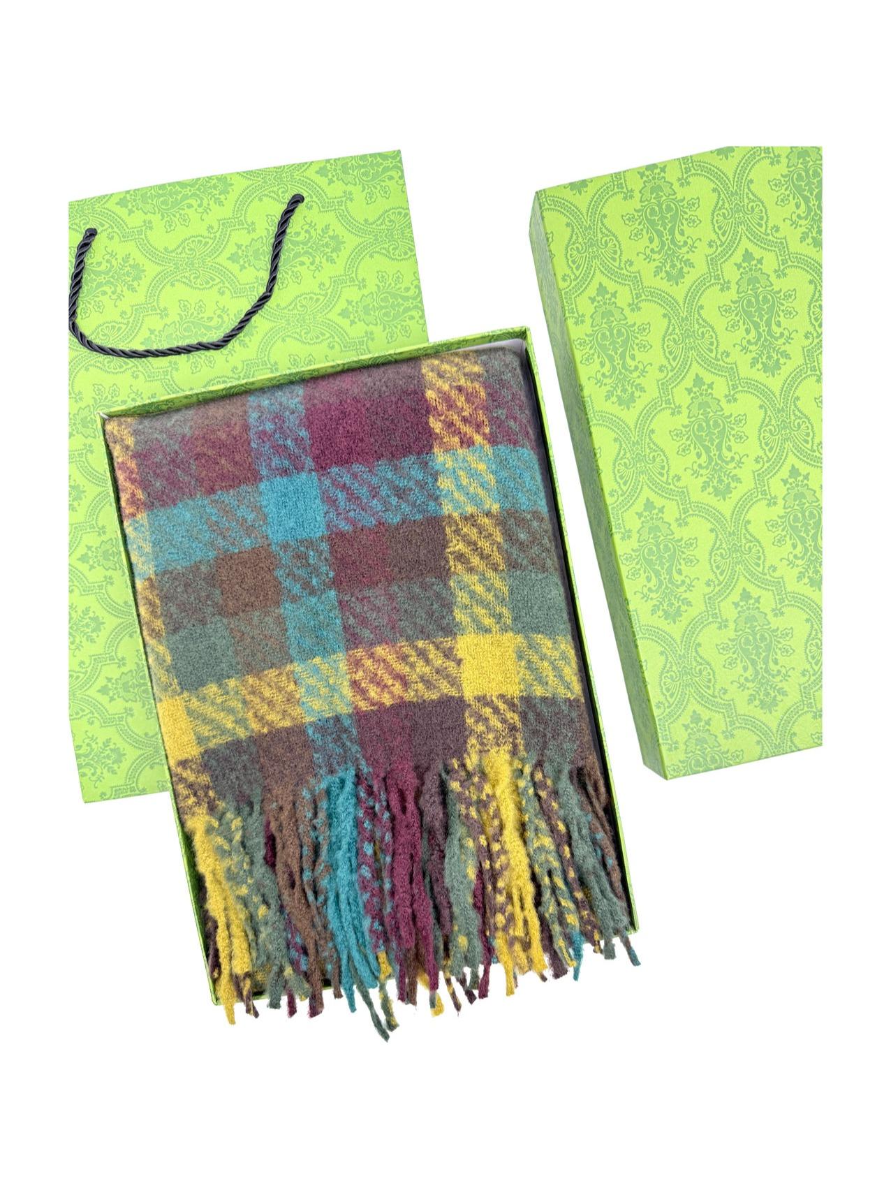 New Coming Winter Fashion Plaid Scarf with Fringe for Cozy Style All Seasons Wear