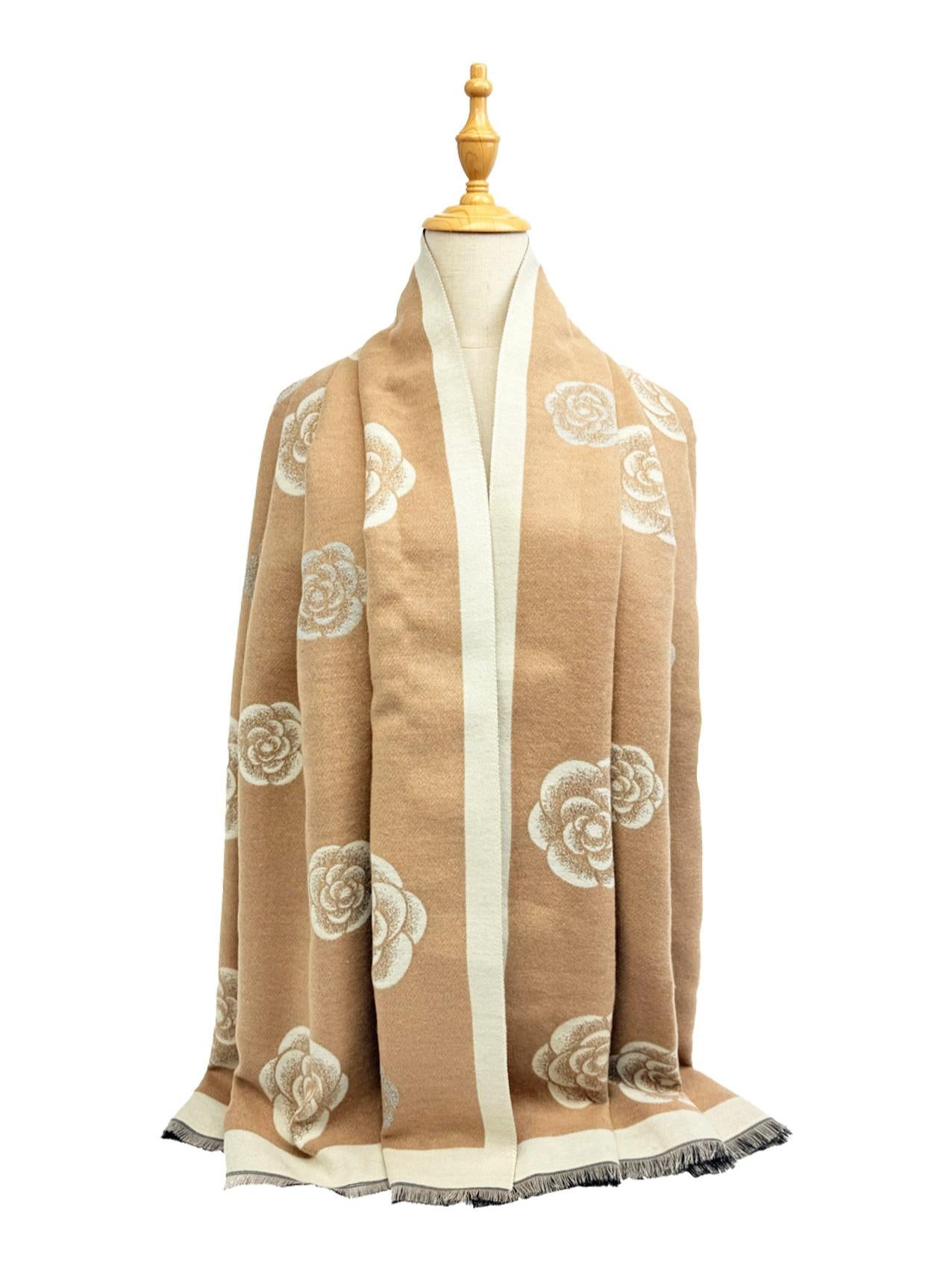 New Coming Winter Fashion Scarf with Elegant Rose Print for Women's Cozy Style in Rich Brown and Cream
