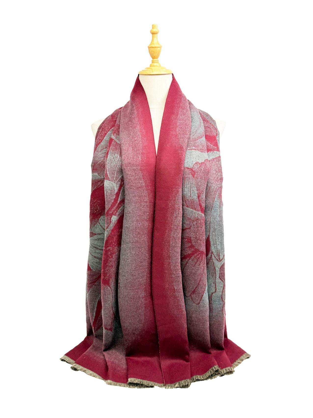 New Coming Winter Fashion Scarf with Elegant Floral Print for Women's Cozy Outfits in Soft Knit Material