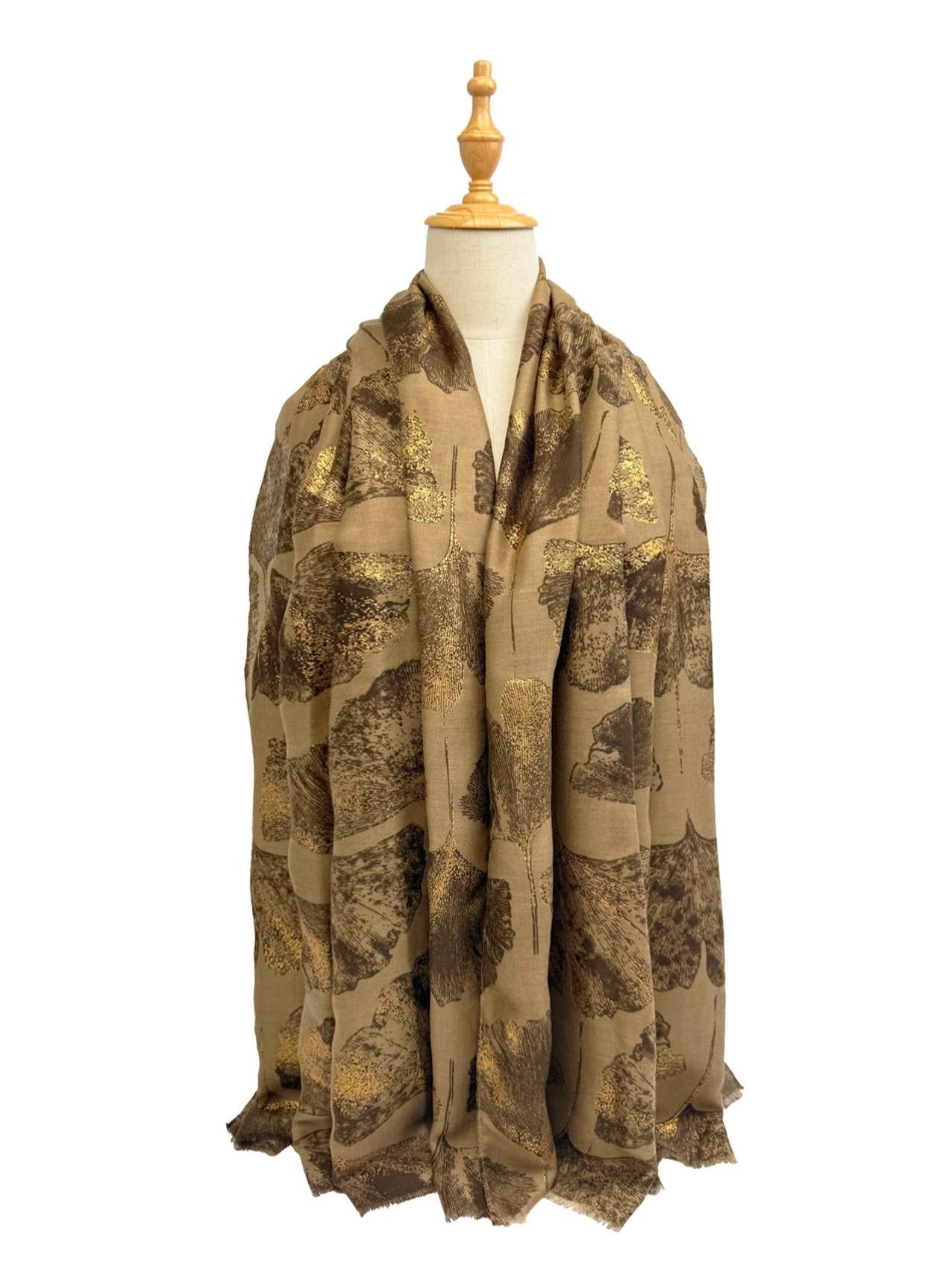 New Coming Winter Fashion Scarf in Black Gold Abstract Print for Stylish Outfits - Elegant and Versatile Accessory