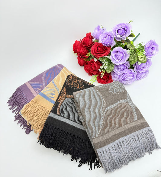 New Coming Winter Fashion Scarf with Elegant Fringe and Rich Color Options for Stylish Warmth in Soft Wool Blend