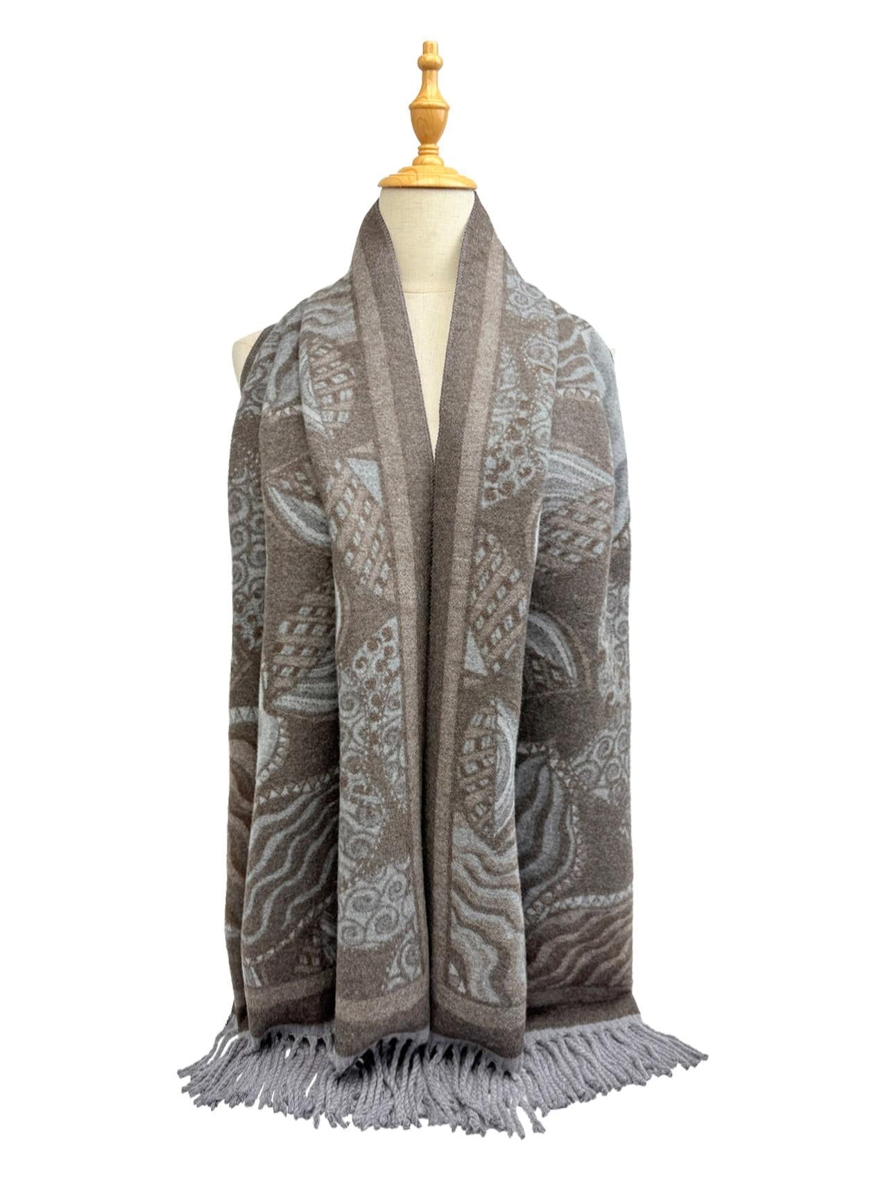 New Coming Winter Fashion Scarf with Elegant Fringe and Rich Color Options for Stylish Warmth in Soft Wool Blend