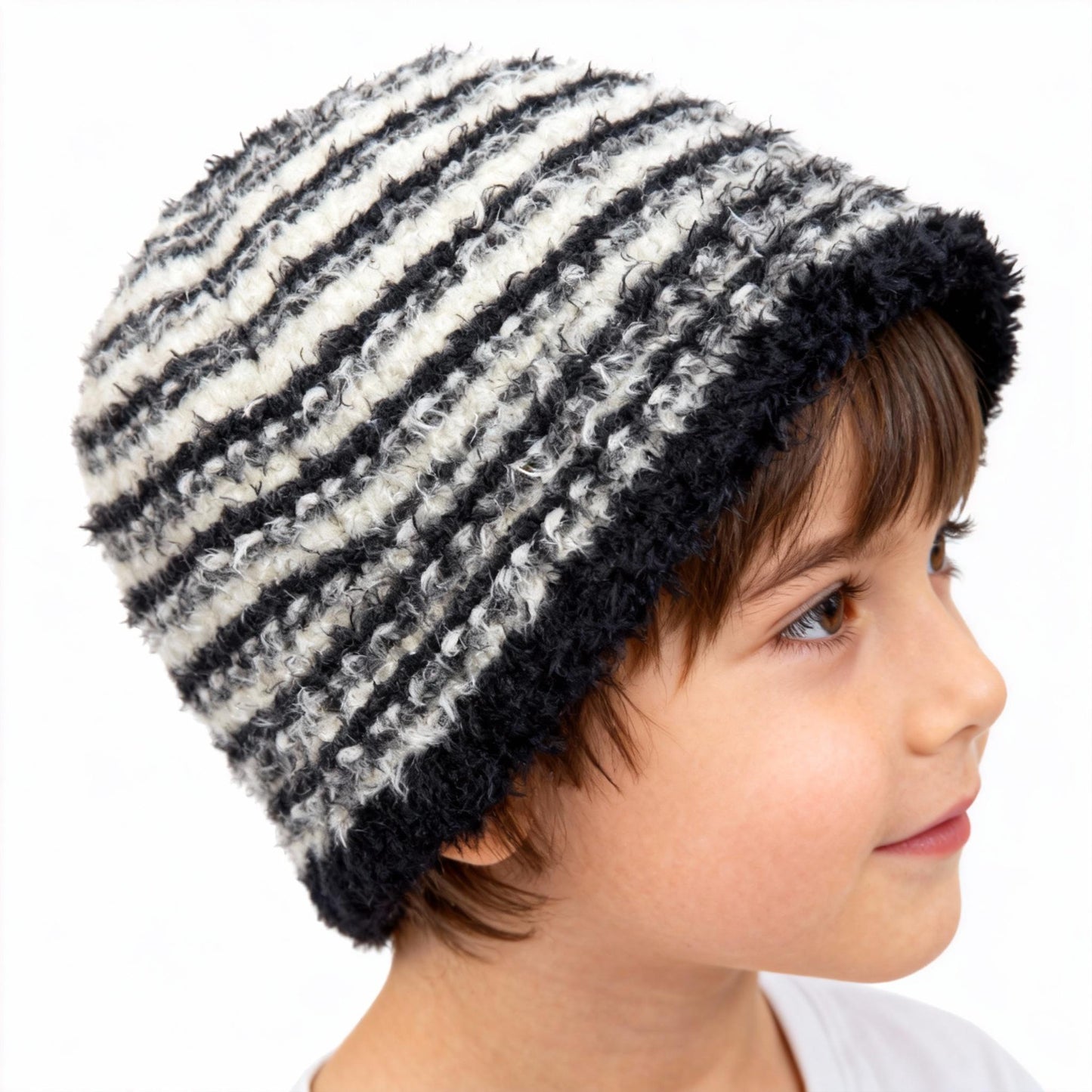 2025 new plaid fisherman hat women's plush bucket hat big head basin hat looks small in autumn and winter shopping trend