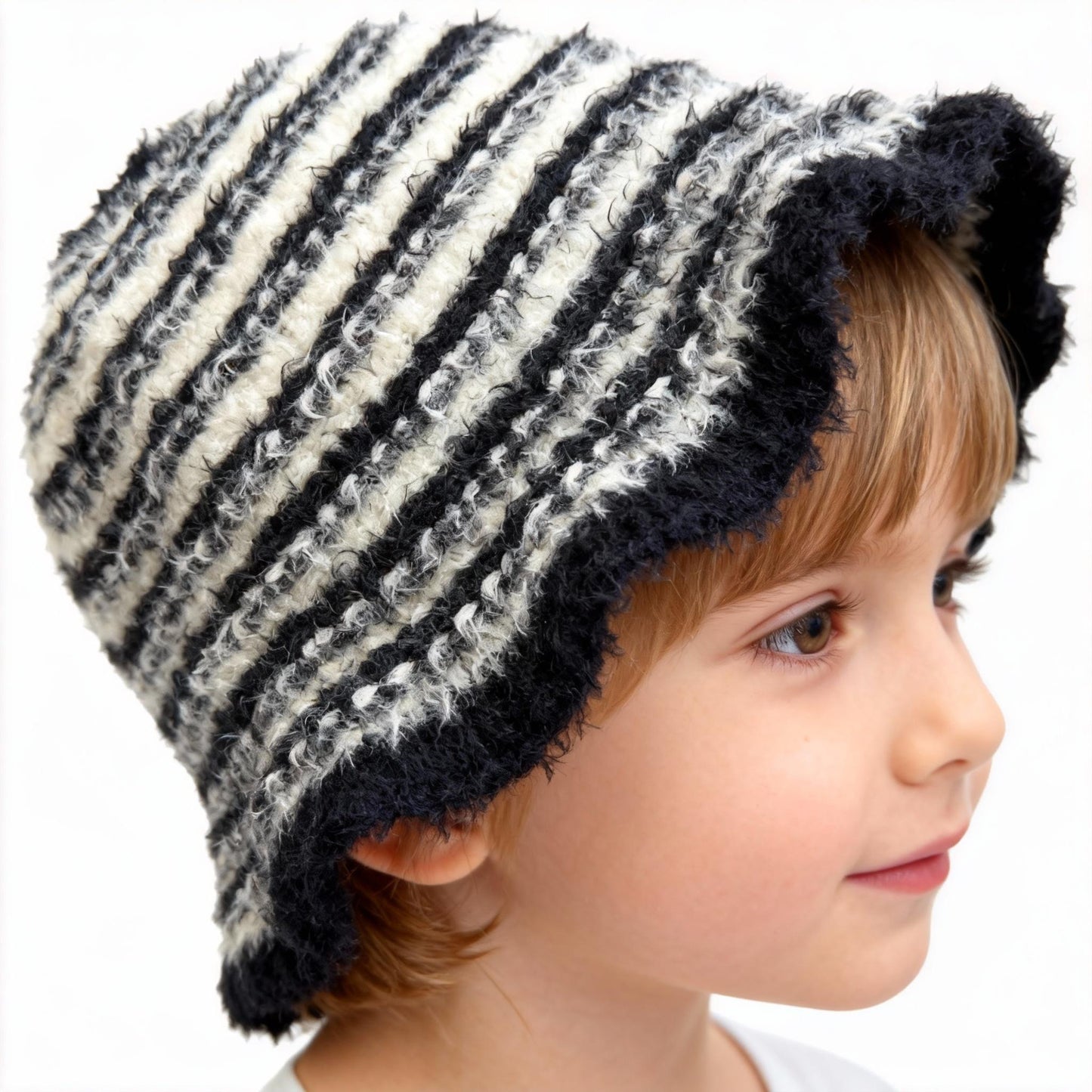 2025 new plaid fisherman hat women's plush bucket hat big head basin hat looks small in autumn and winter shopping trend