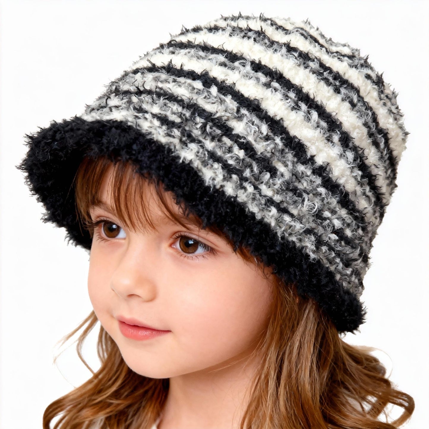 2025 new plaid fisherman hat women's plush bucket hat big head basin hat looks small in autumn and winter shopping trend