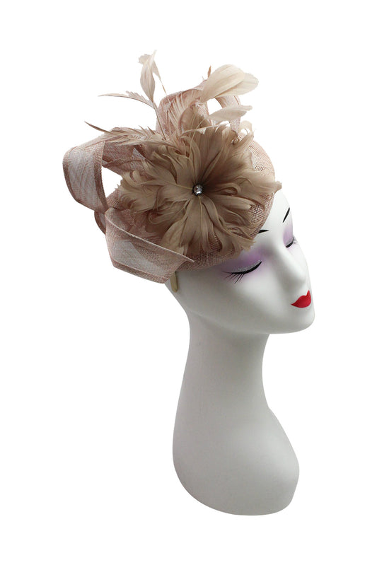 Round Pillbox Feather Flower Centered Fascinator for Elegant Occasions