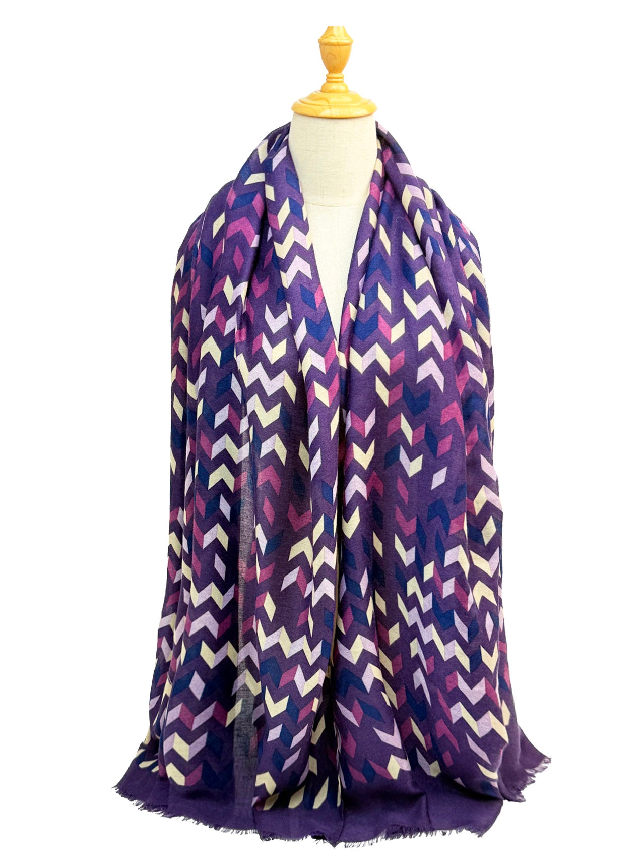 New Coming Winter Fashion Scarf in Vibrant Green Gift Box with Geometric Pattern for Stylish Warmth