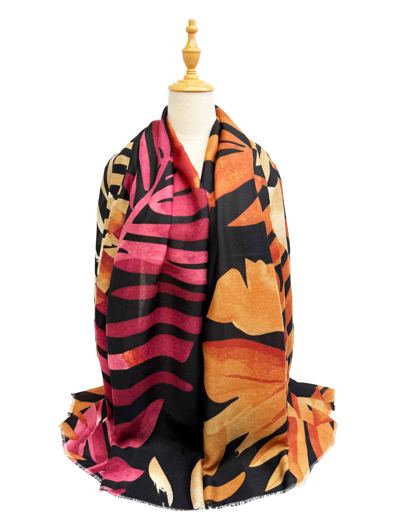 New Coming Winter Fashion Scarf with Vibrant Leaf Print for Stylish Warmth in Bold Colors