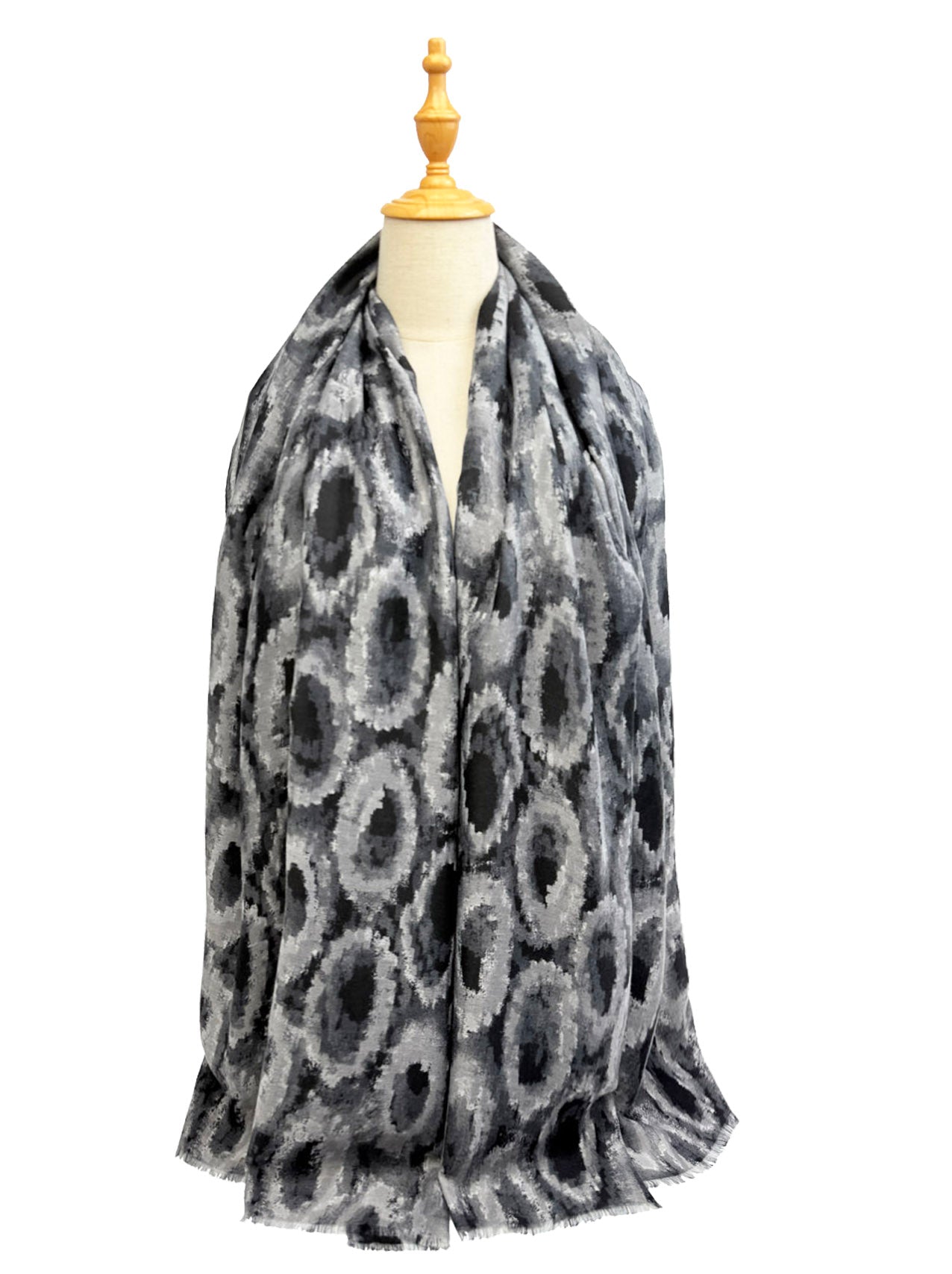 New Coming Winter Fashion Scarf Stylish Grey & Black Circle Pattern for Cozy Elegance in British English Language